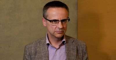 Poziom kompetencji cyfrowych Polaków na bardzo niskim poziomie. Spowalnia to cyfryzację gospodarki i firm